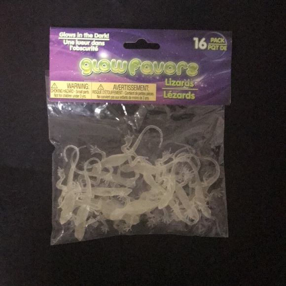 Glows In the Dark - Picture 8 of 8